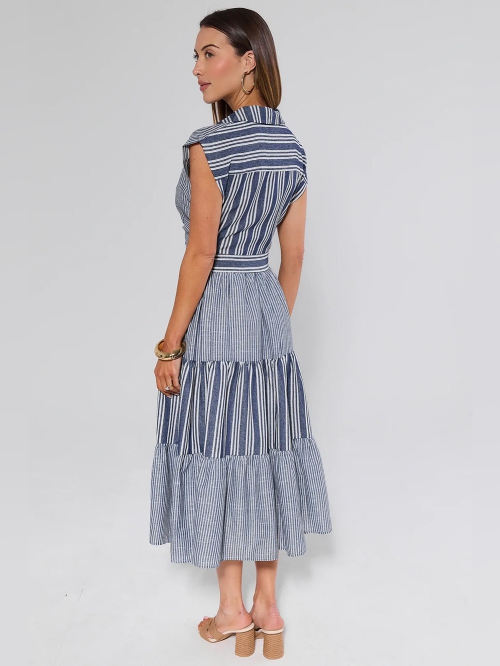 Avara Anniston Blue Multi Striped Midi Dress size small new with tags - Picture 2 of 4